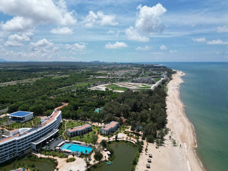 cabins with luxury amenities