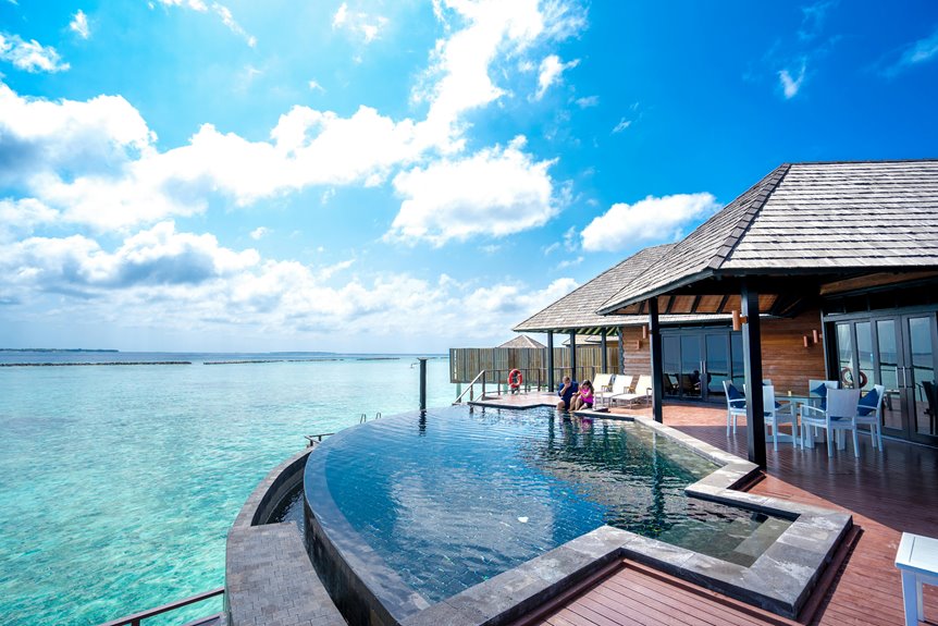 cozy retreat by water
