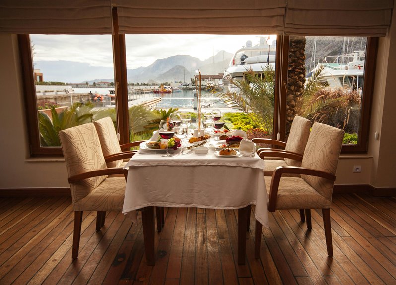 romantic weekend wine escape