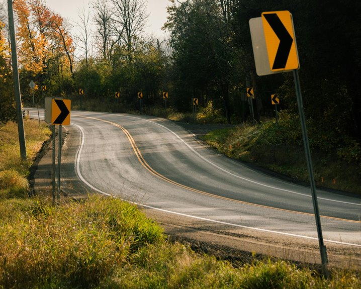scenic autumn road trips