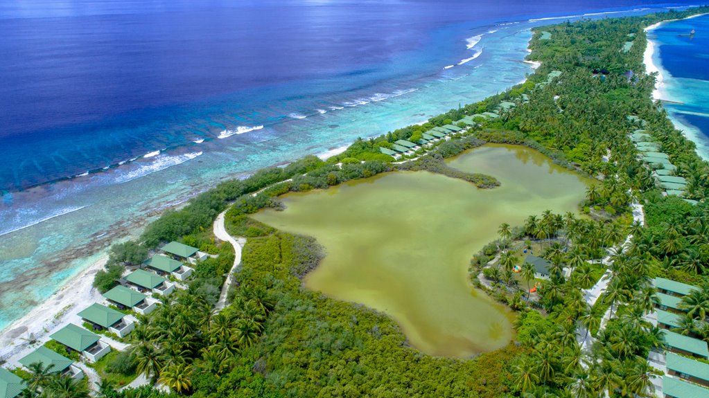 secluded waterfront vacation retreat