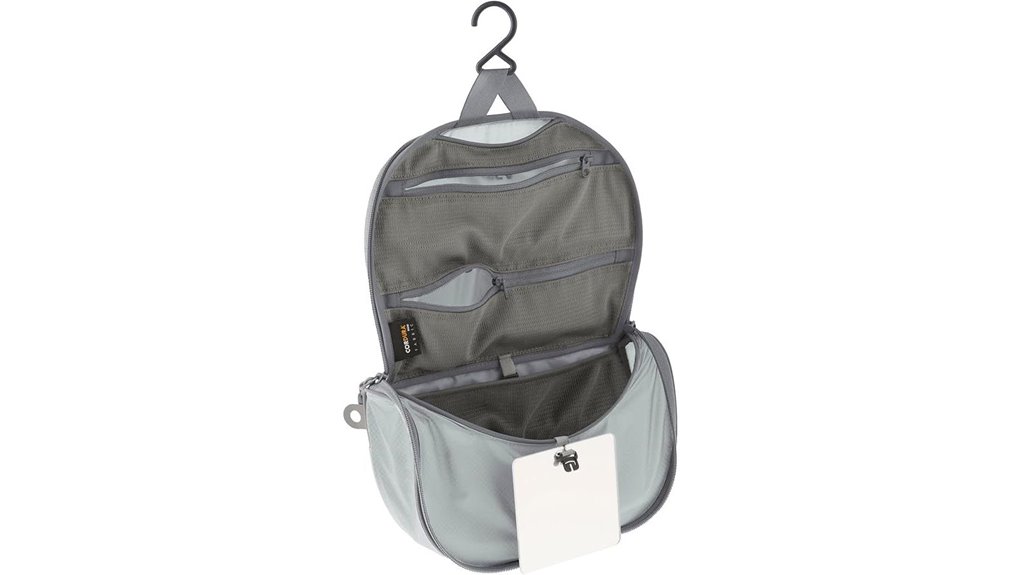 seasummit small hanging toiletry