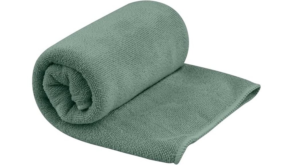 Odor–Free Travel Towels Made With Antimicrobial Fabric 4 summit plush camping towel