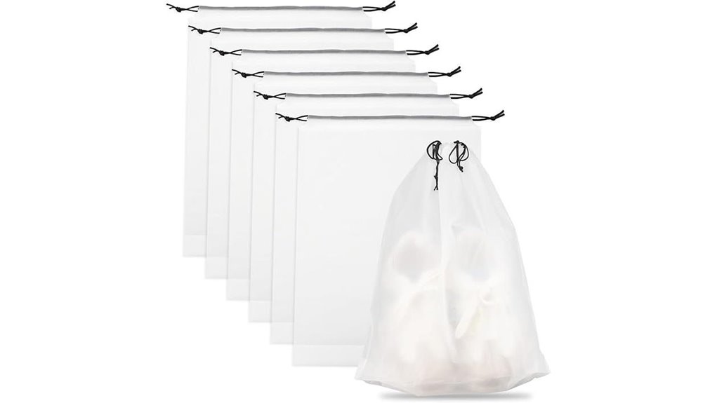 Essential Shoe Bags for Travel: Ventilated vs Waterproof 1 transparent waterproof shoe bags
