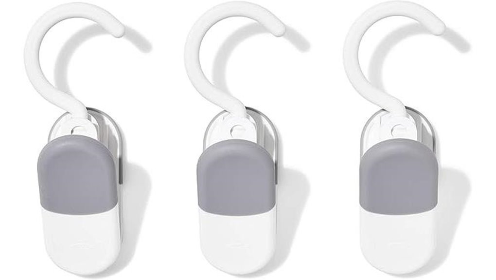 white oxo 3 piece cliphanger