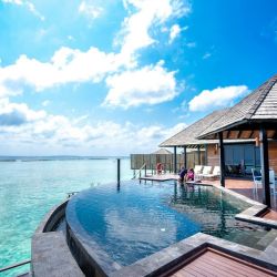 cabins with pool retreats