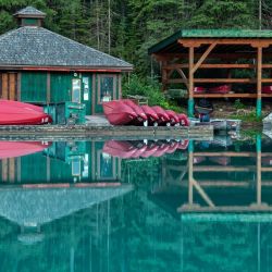 affordable lakeside vacation options